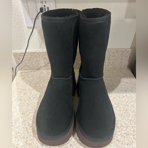 UGG Classic Short New Heights Platform boots black suede size 10 NEW - Picture 3 of 9